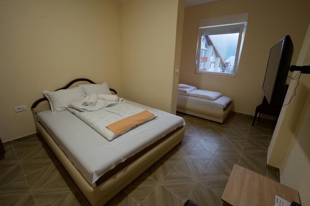 Guesthouse Eko Piva Plužine Exteriör bild